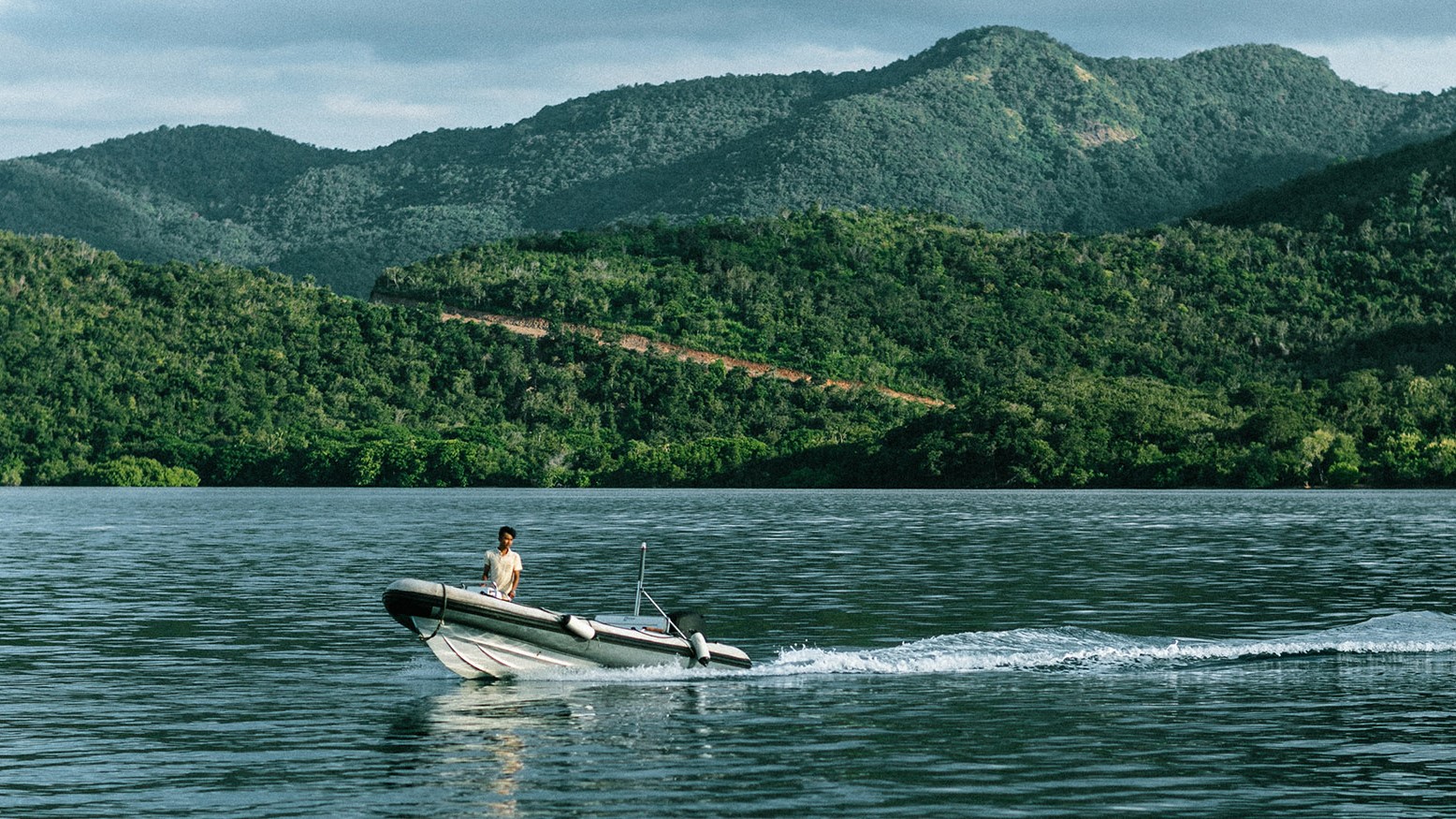 ultimate-yachts-destinations-01