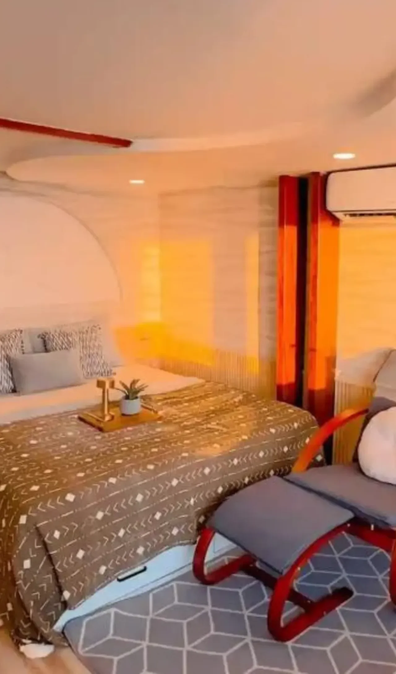 komodo flores tour_deluxe boat_semesta_charter 08